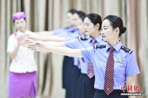 重慶客運(yùn)員開(kāi)展服務(wù)禮儀培訓(xùn)，全力備戰(zhàn)國(guó)慶假期會(huì)展會(huì)務(wù)服務(wù)